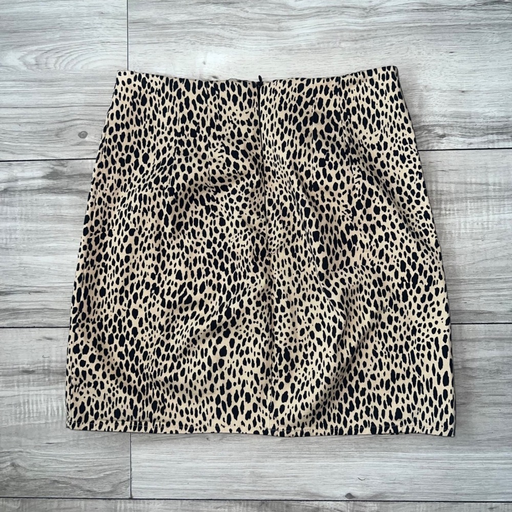 Brandy Melville Leopard Print Mini Skirt Tan Black Animal Print Viscose Size S